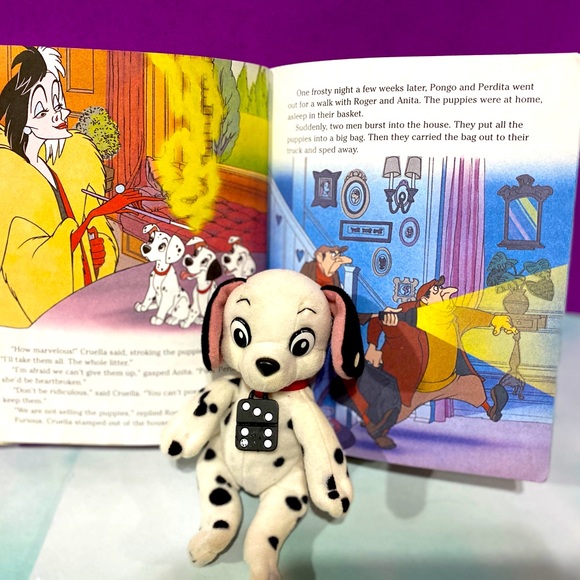 DISNEY’S 101 DALMATIANS VTG A LITTLE GOLDEN BOOK & DOMINO PUPPY MINI PLUSH 6.5” - Picture 7 of 13